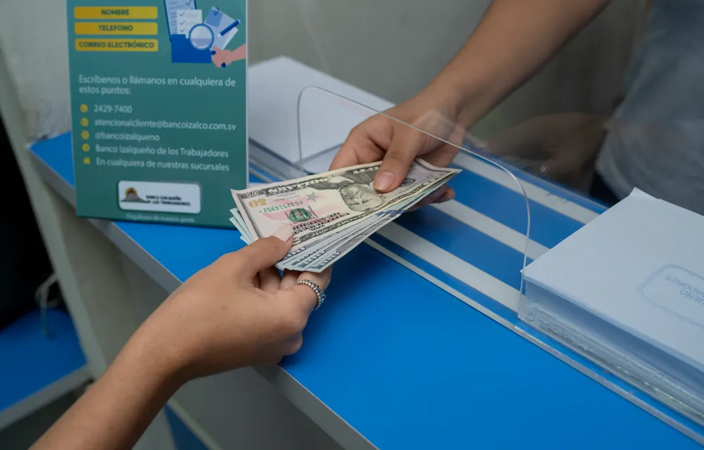 Entrega de remesas en ventanilla